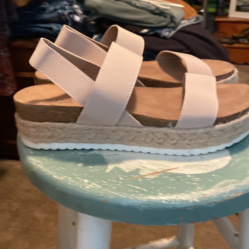 Ladies Platform Espadrilles Size 8 - image 3